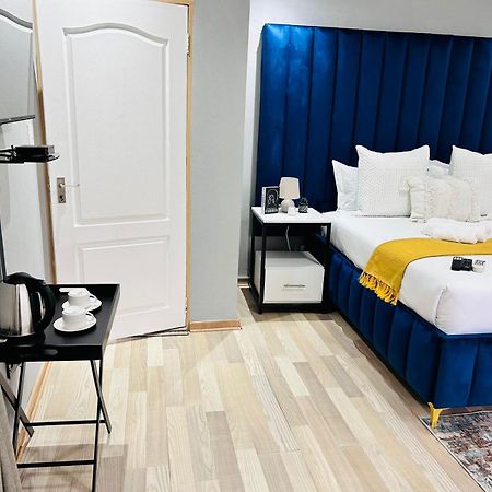 The Greenary Guest House And Restaurant Тхохояндоу Экстерьер фото
