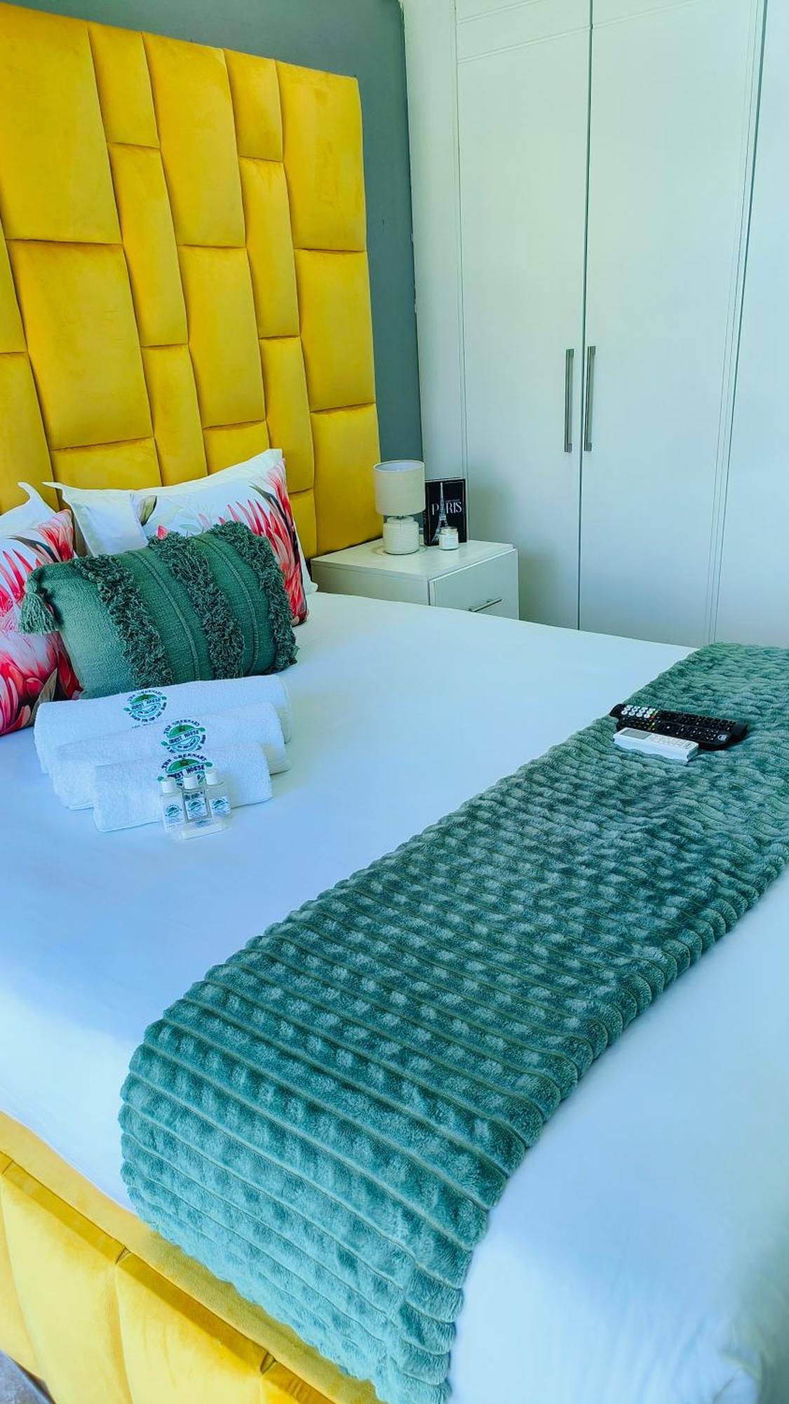 The Greenary Guest House And Restaurant Тхохояндоу Экстерьер фото